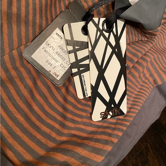 NWT striped asymmetrical tank - salmon/ medium gray. fun & sophisticated design - Picture 4 of 5